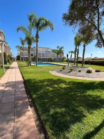 Magnifique avec jardin et piscine coté à la plage  - 2