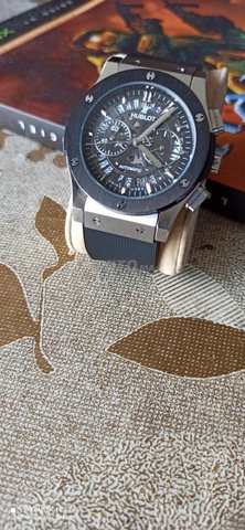 Montre hublot montre hublot D couvrez 45 annonces vendre Avito