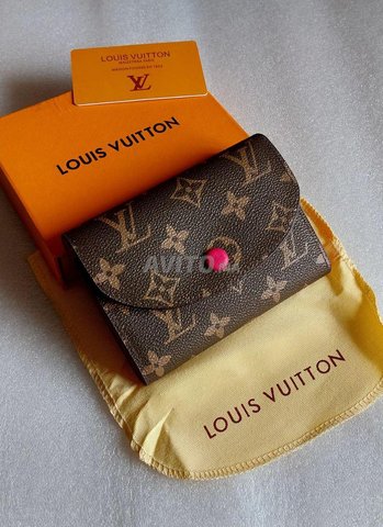 Porte Feuille Chic Louis Vuitton Femme, Sacs et Accessoires à Casablanca