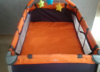 Lit parc pour bébé 