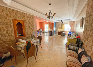 Appartement 150m² 3ème étg. 3ch à Racine