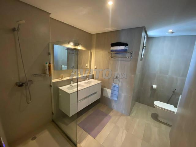 شقة مطلة على البحر مع مسبح في تغازوت