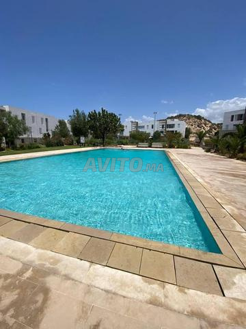شقة مطلة على البحر مع مسبح في تغازوت