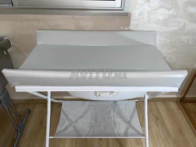 Table a langer avec baignoire
