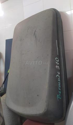 صندوق سقف بيرمود كبير الحجم