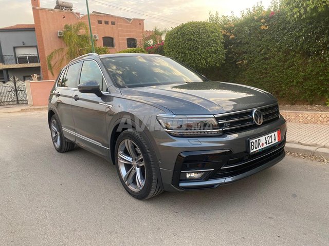Voiture Volkswagen Tiguan 2019 à Béni Mellal Diesel - 8 chevaux