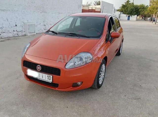 Annonce Fiat Punto d'occasion : Année 2017, 43280 km