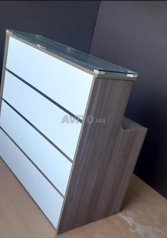 Comptoir L'Élégance du Luxe à Votre Portée KI92