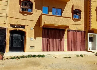 MAISON DE RDC ET 2 ETAGES EN VENTE 