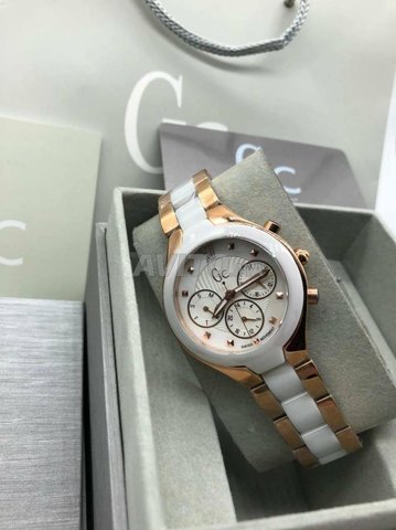 Montre guess best sale femme maroc