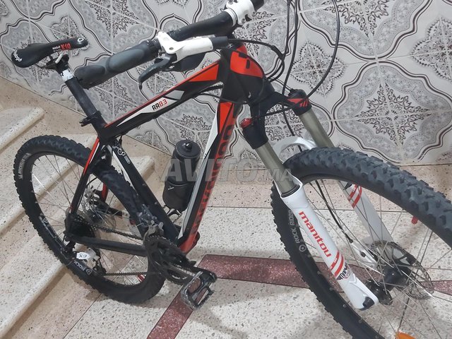 Vtt discount rockrider 8.3