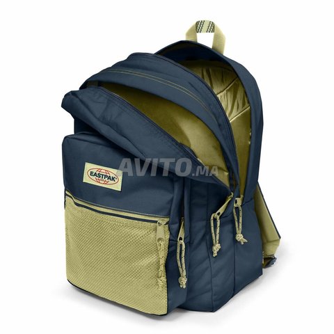 Eastpak 38 litres hot sale