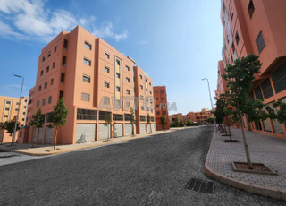 محل جديد بمساحة 56 متر مربع للبيع في ديور المسجد