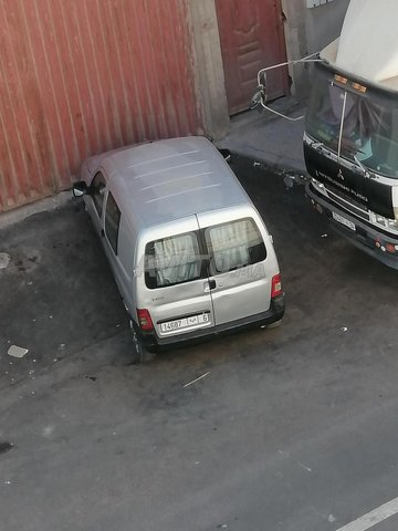 Voiture Peugeot Partner 2004 à Agadir Diesel - 7 chevaux