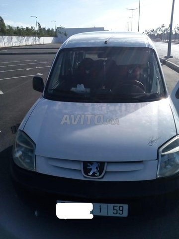 Voiture Peugeot Partner 2014 à Kénitra Diesel - 7 chevaux