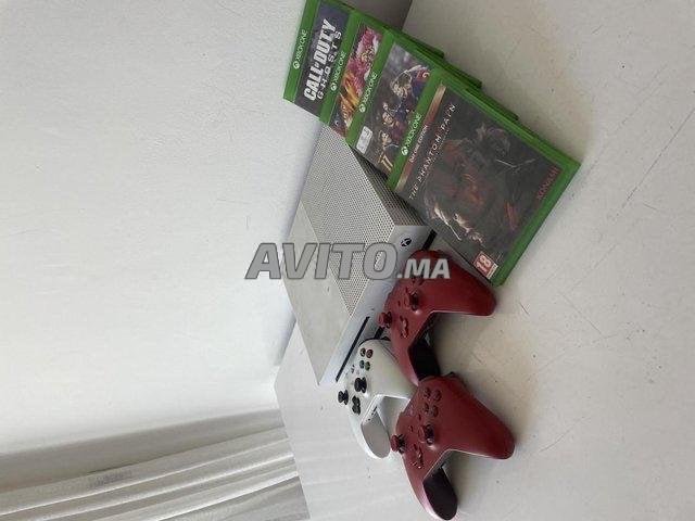 Xbox one s trois manettes  4 jeux