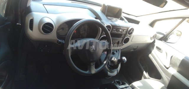Voiture Peugeot Partner 2015 à Rabat Diesel - 6 chevaux