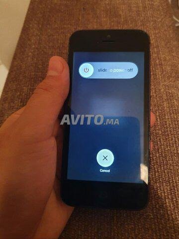 iphone 5 pour pièce de très bon écran 