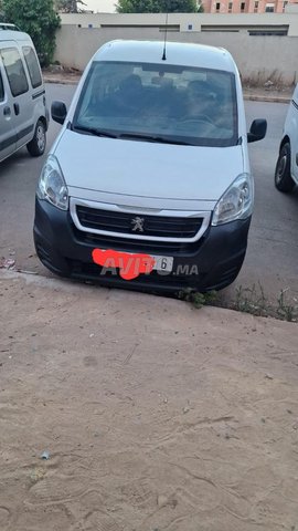 Voiture Peugeot Partner 2018 à Tit Mellil Diesel - 5 chevaux