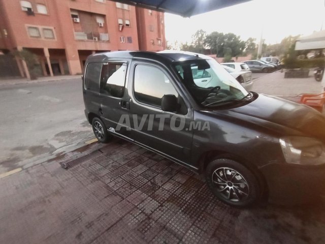 Voiture Peugeot Partner 2010 à Marrakech Diesel - 7 chevaux