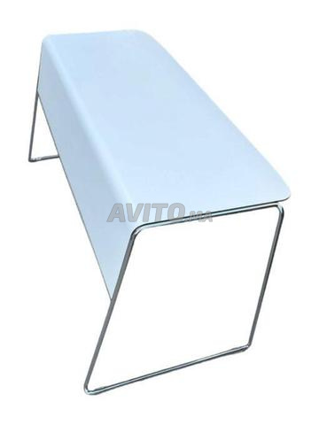 Lot deux tables de formation Tutor Howe