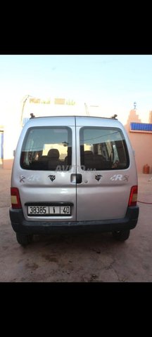 Voiture Peugeot Partner 2004 à Marrakech Diesel - 7 chevaux