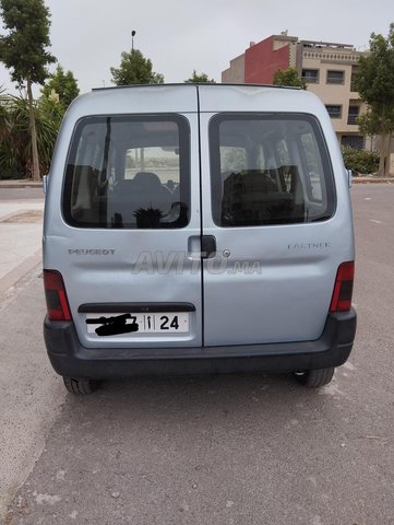 Voiture Peugeot Partner 2006 à Benslimane Diesel - 7 chevaux