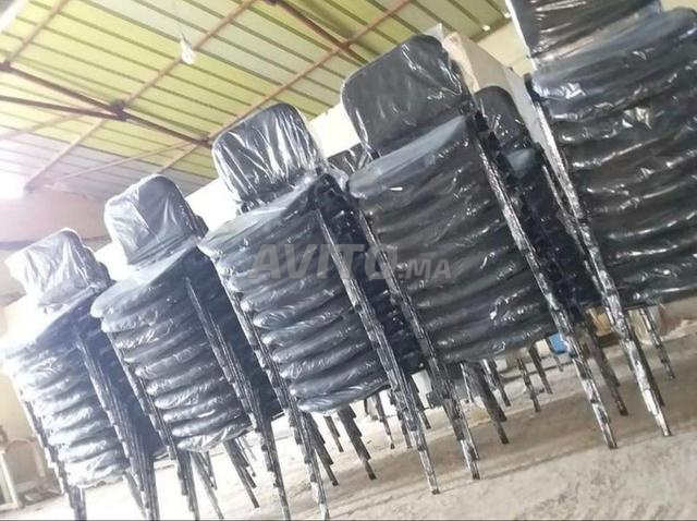 des chaises iso de bonne qualité 
