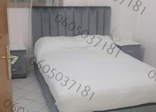 Chambre à coucher complète avec matelas