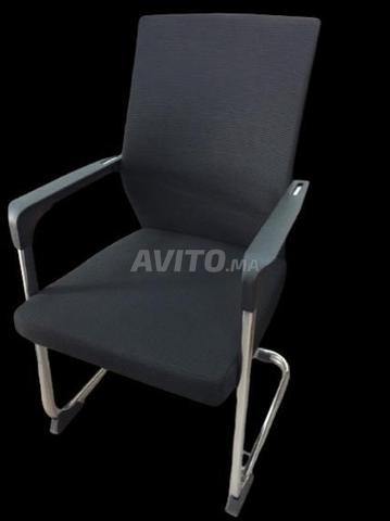 Chaise Fauteuil Visiteur noir en luge