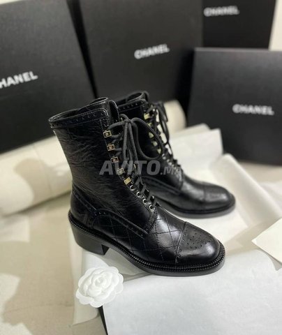 Bottes Chanel a Lacets frontale En Vrai Cuir 