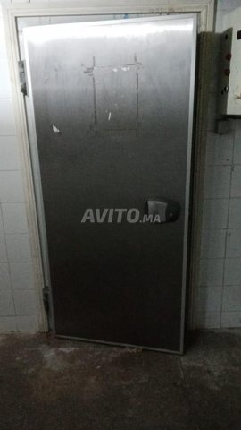 Porte de chambre froide