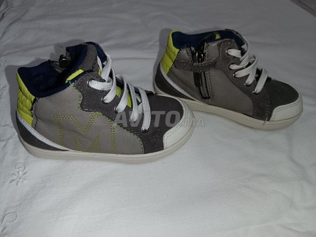 Taille 22 chaussure discount bebe