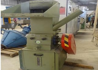 BROYEUR TRIA et BROYEUR GRAIN et PIOVAN CAROTES