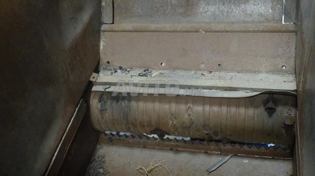 DÉCHIQUETEUR CMG AVEC OUTILS PASTILLES