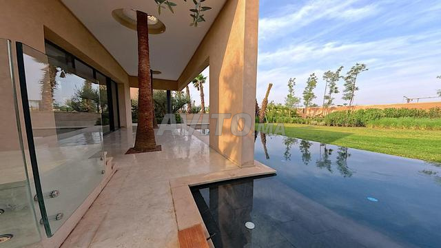 Villa, contemporain à vendre 960m²