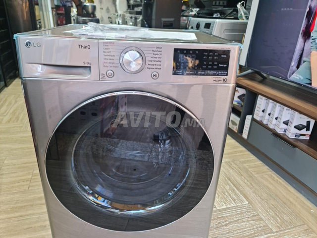 MACHINE A LAVER 9KG LG