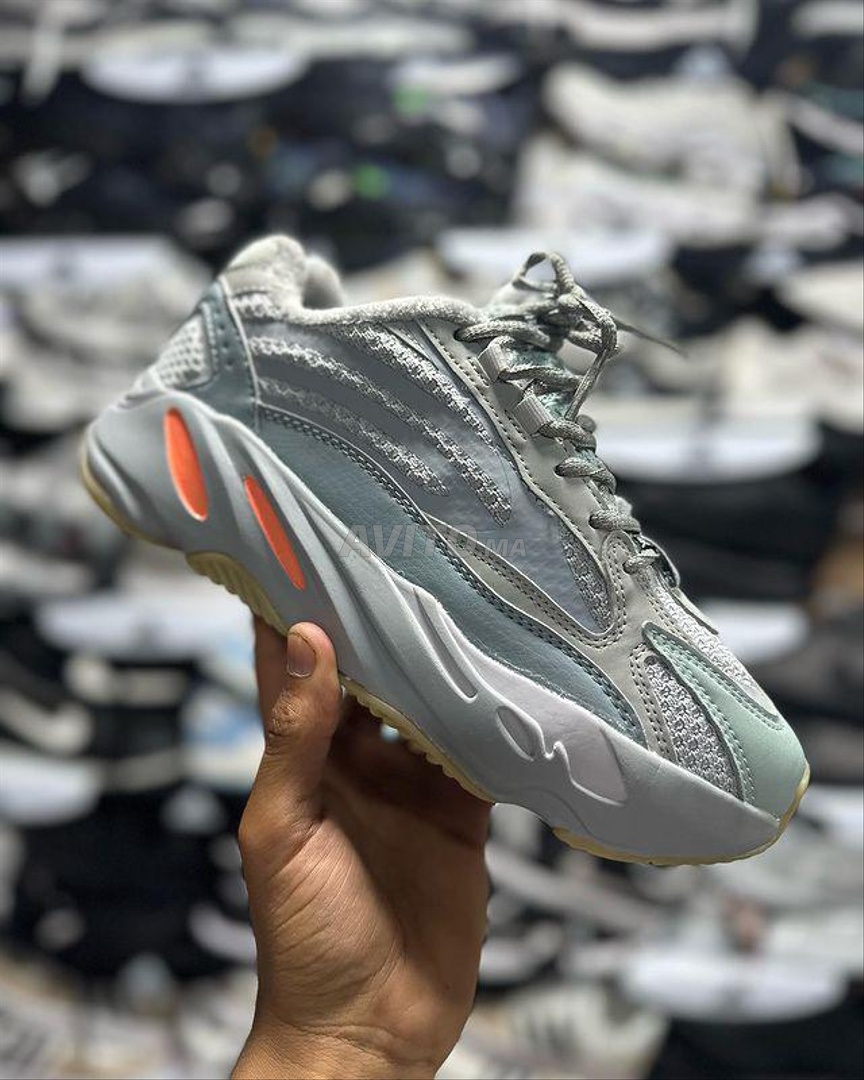 adidas yeezy 700 femme argent