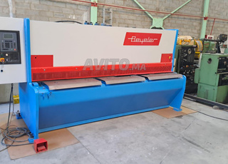 CISAILLE GUILLOTINE HYDRAULIQUE / cisaille