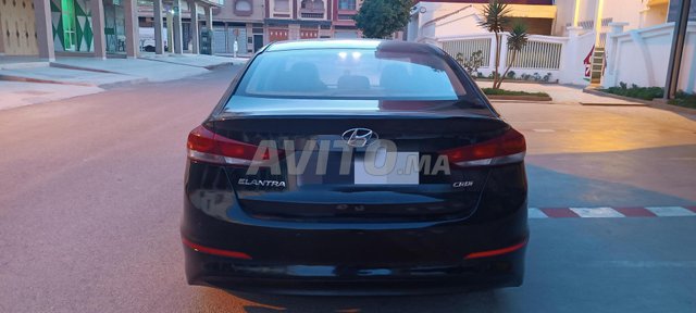 Hyundai Elantra occasion Diesel Modèle 2017