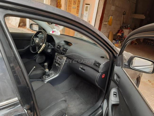 toyota avensis essence