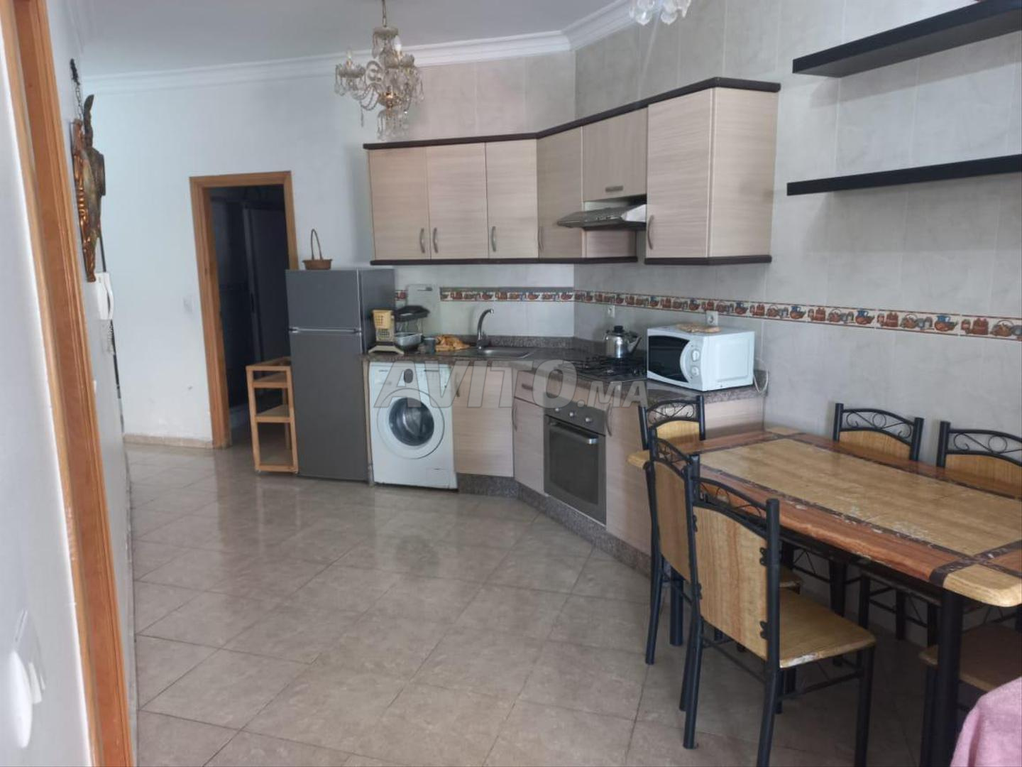 bel appartement très propre corniche Malabata - image 4