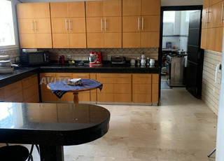 Etage villa 180 m meublé à hay ryad