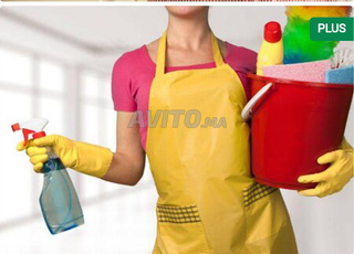 femme sénégalaise / ivoirien / polyvalente