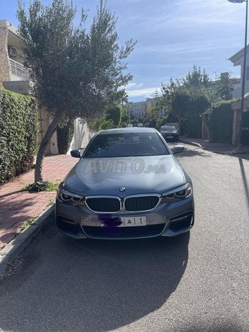 Voiture BMW Serie 5 2018 à Rabat  Diesel  - 8 chevaux