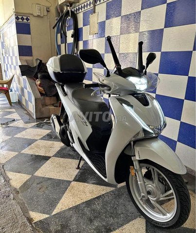 Honda SH Robot | Motos à Oujda | Avito.ma