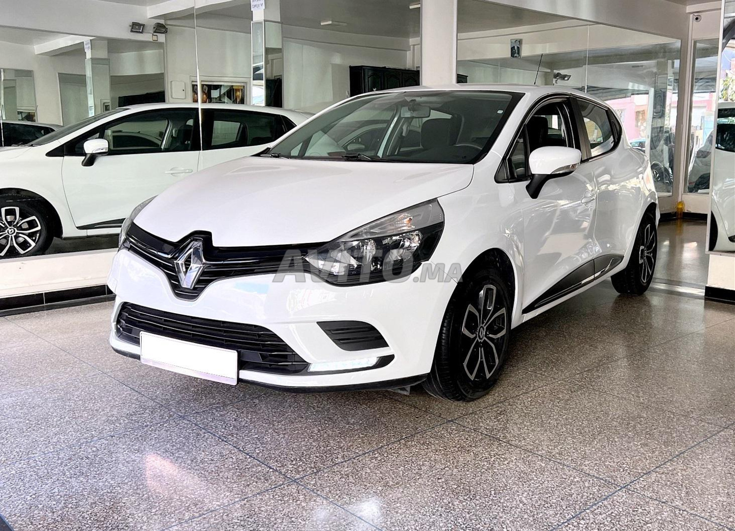 Accoudoir Renault CLIO 4 original Maroc à prix pas cher