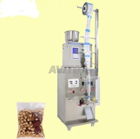 Machine automatique de fabrication de sacs, 