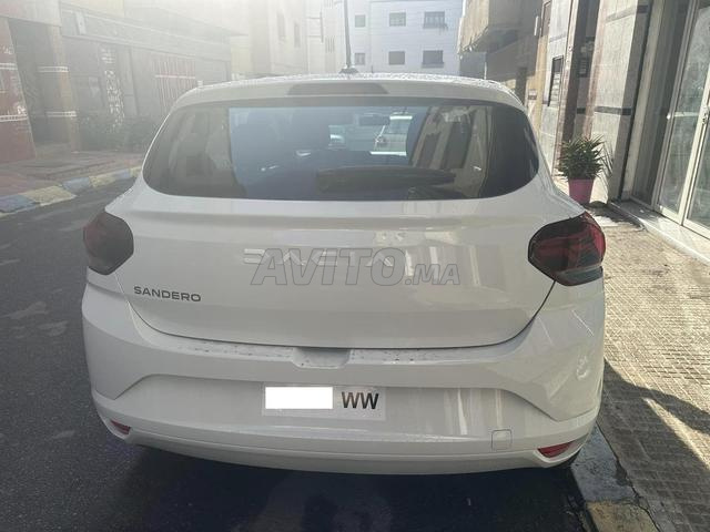 تأجير سيارة داسيا سانديرو 2024