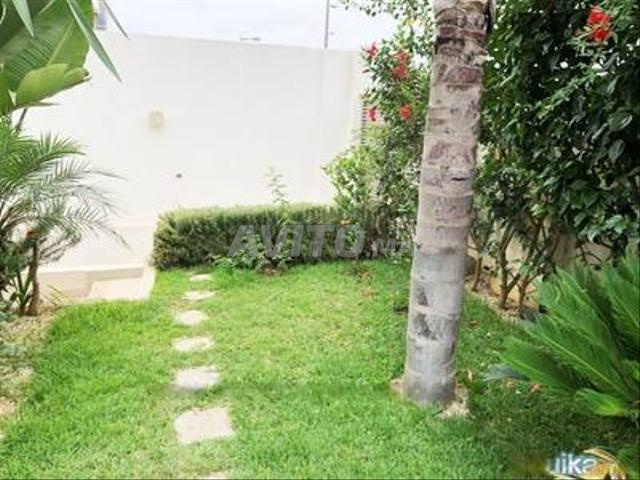 Villa neuve bien orientée sud/est à HAYRIAD